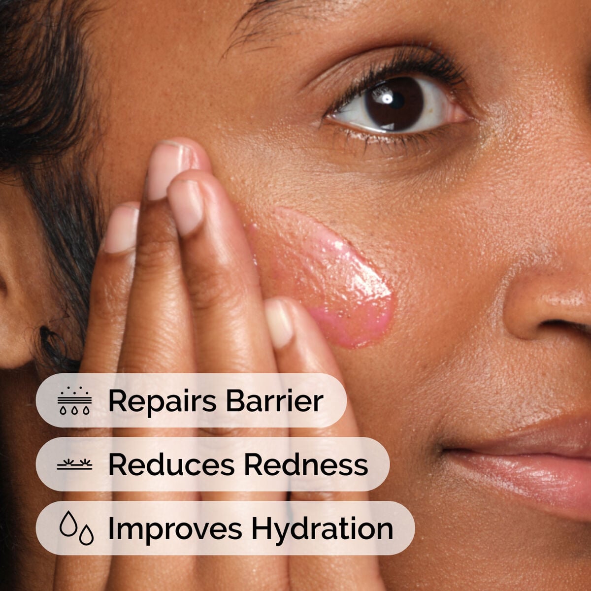 soothing-and-barrier-support-serum-l2 ord-soothing-barrier-support-serum-model-application-with-benefits.jpg